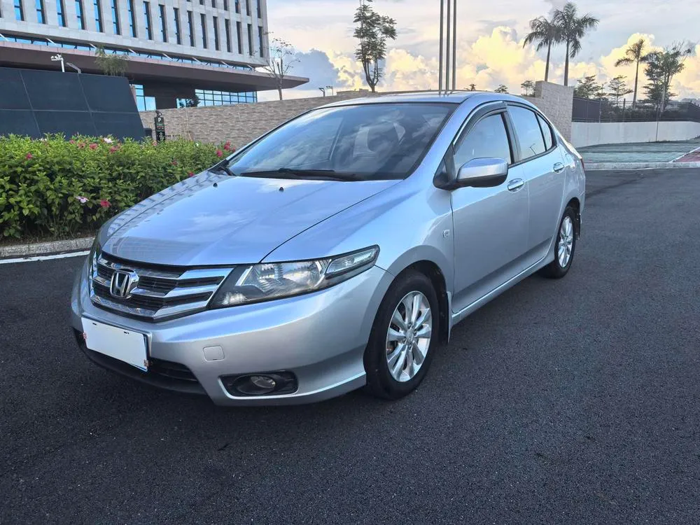 Honda City Classic Style 1.5L Auto Elite Edition, 2014 — фото 1