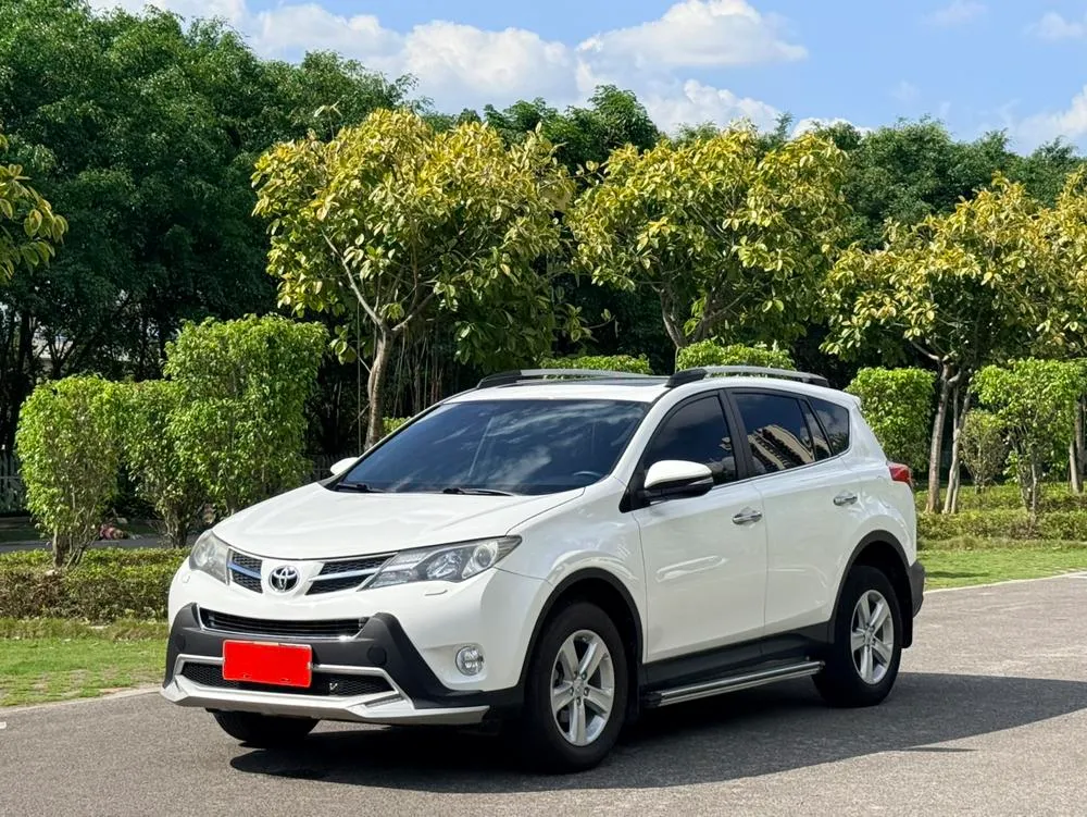 Toyota RAV4, 2013