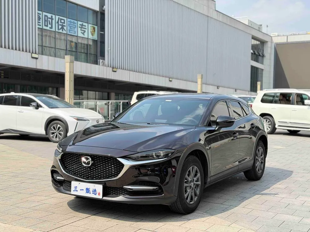 Mazda CX-4, 2021