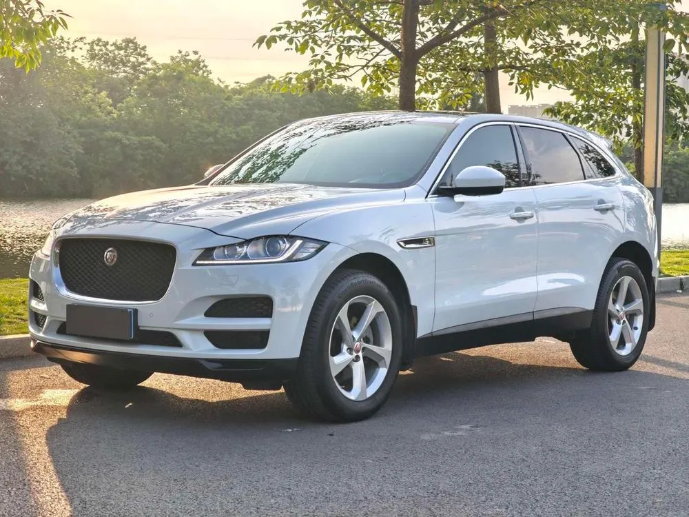 Jaguar F-PACE, 2020