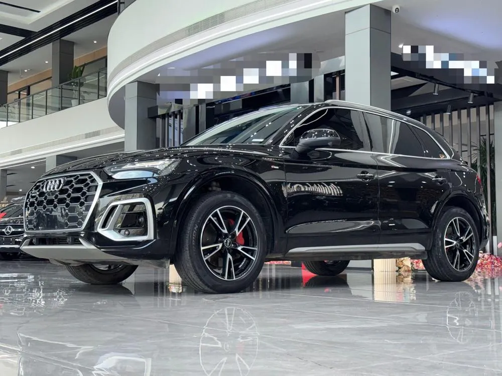 Audi Q5L, 2022