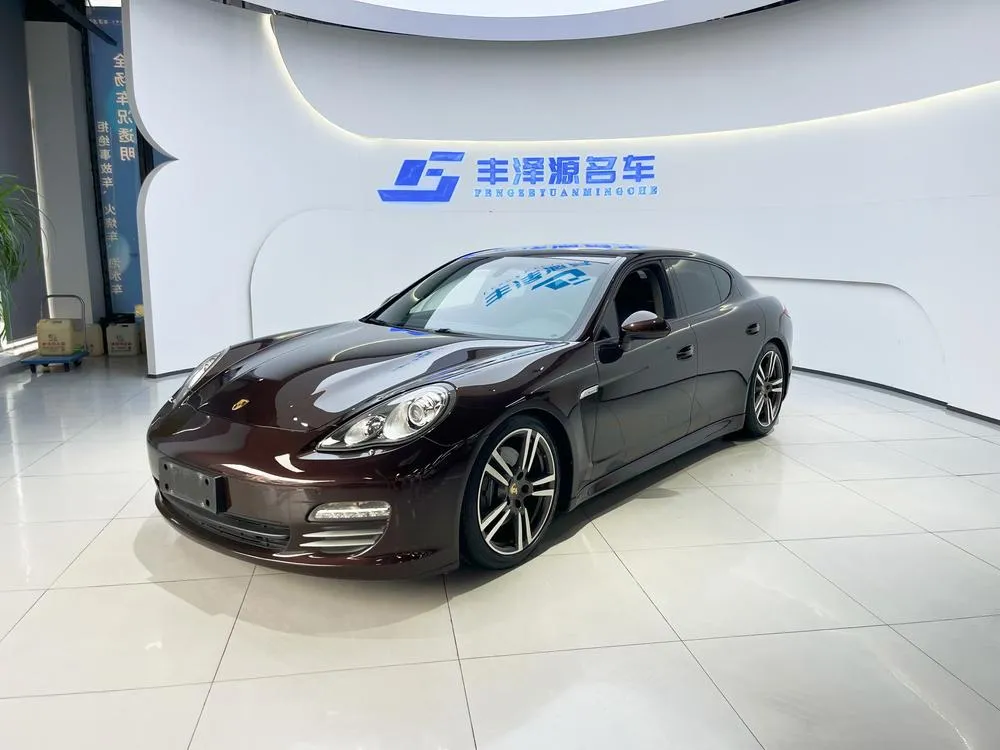 Porsche Panamera, 2010