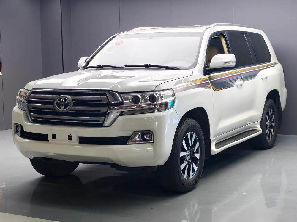 Toyota Land Cruiser (Import), 2017