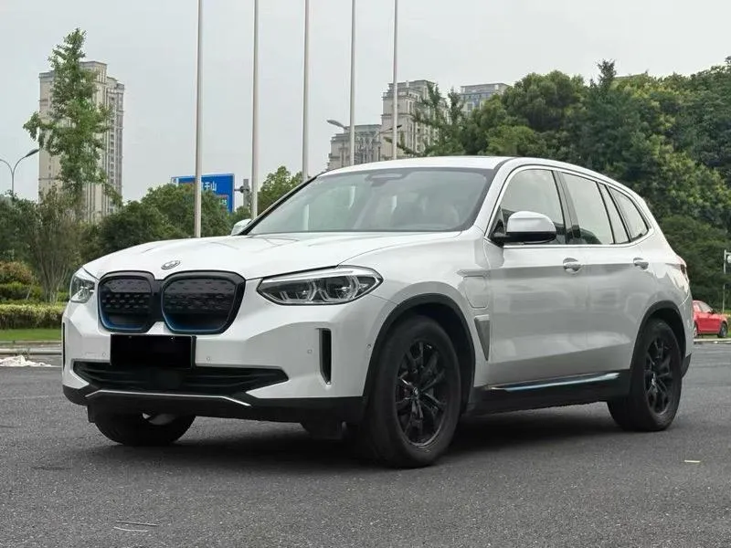 BMW iX3, 2021