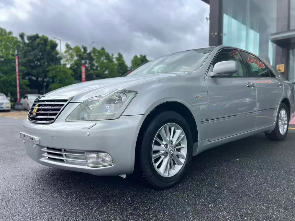 Toyota Crown, 2007