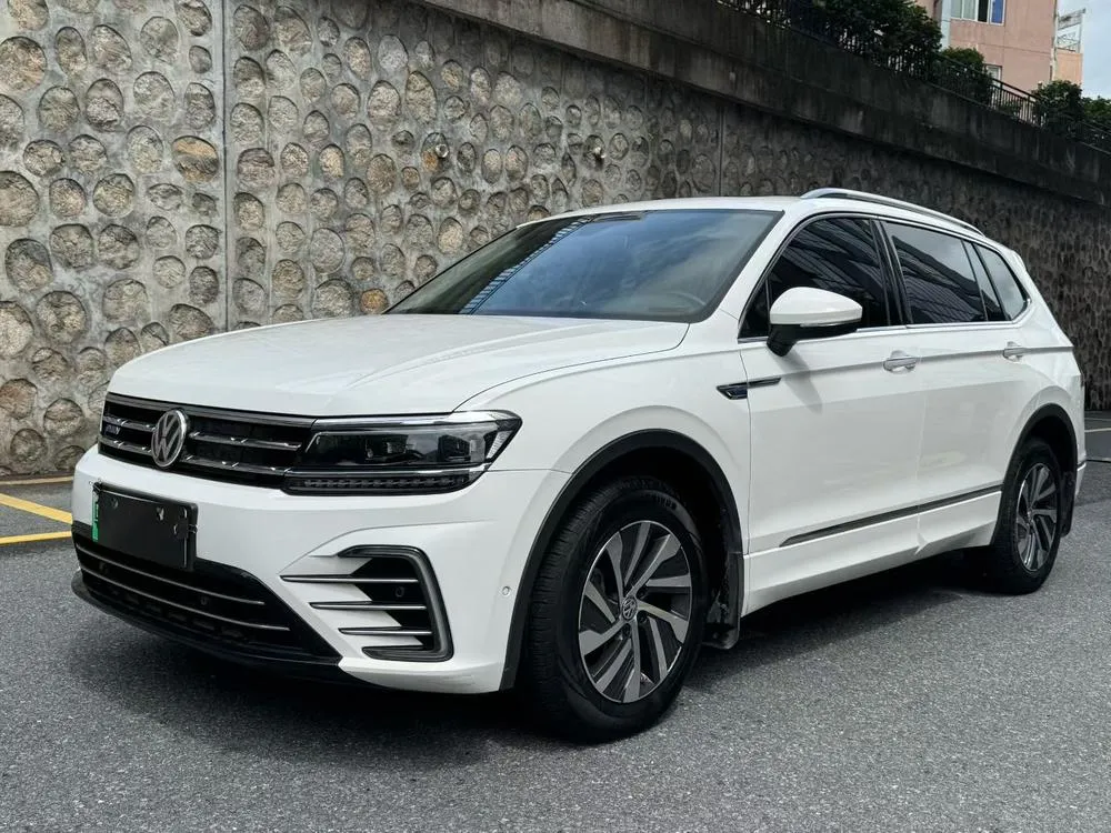 Volkswagen Tiguan L PHEV 430PHEV PHEV Hybrid Flagship Edition, 2020 — фото 1