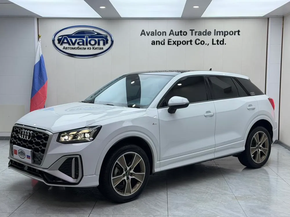 Audi Q2L, 2022