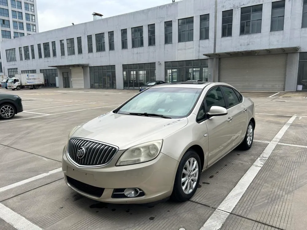 Buick Excelle, 2013