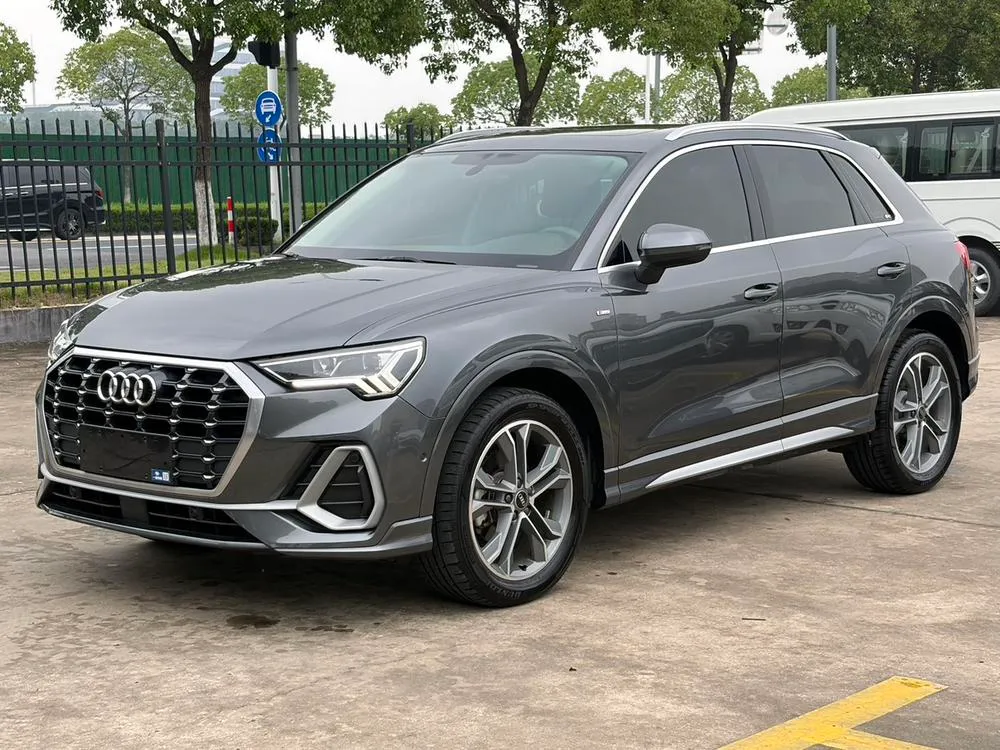 Audi Q3, 2022