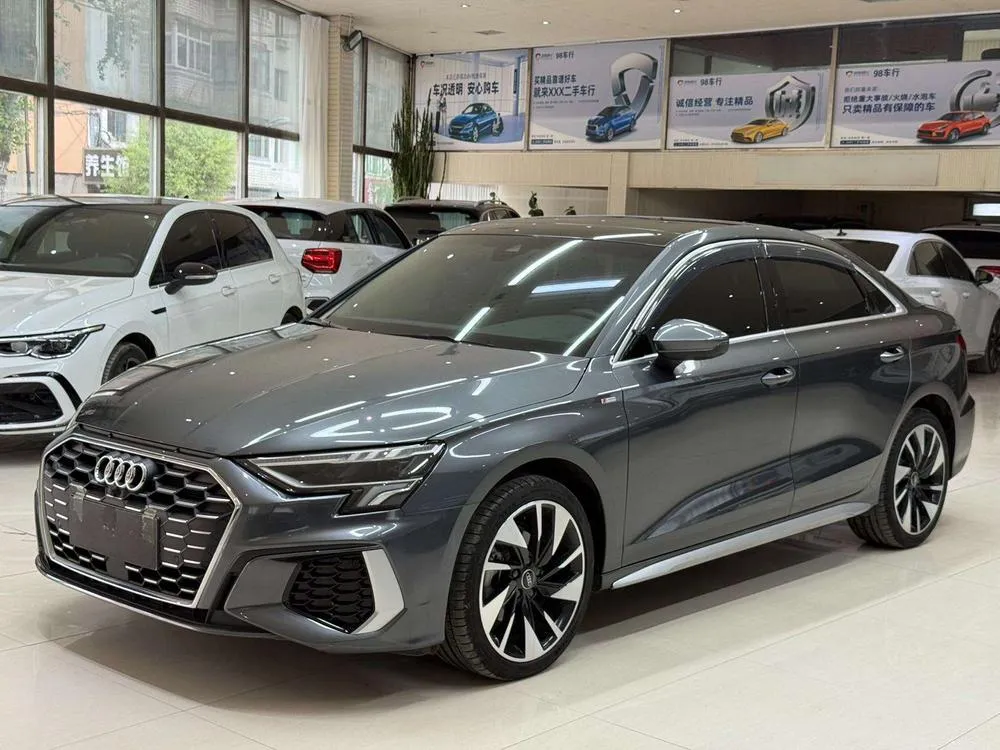 Audi A3 Facelift A3L Limousine 35 TFSI Fashion Sport Version, 2023 — фото 1