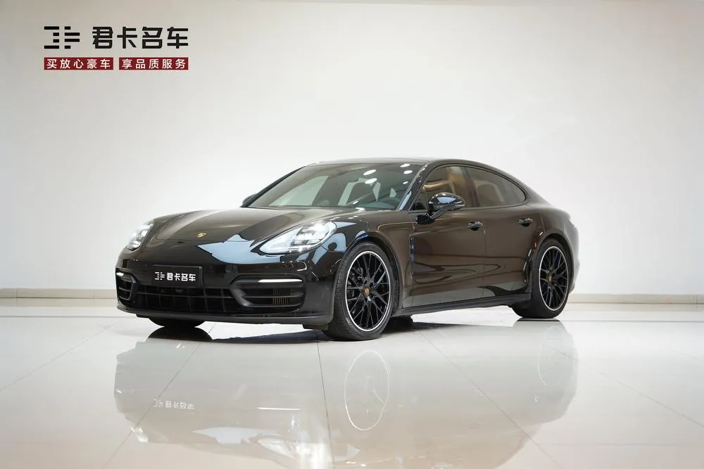 Porsche Panamera, 2022