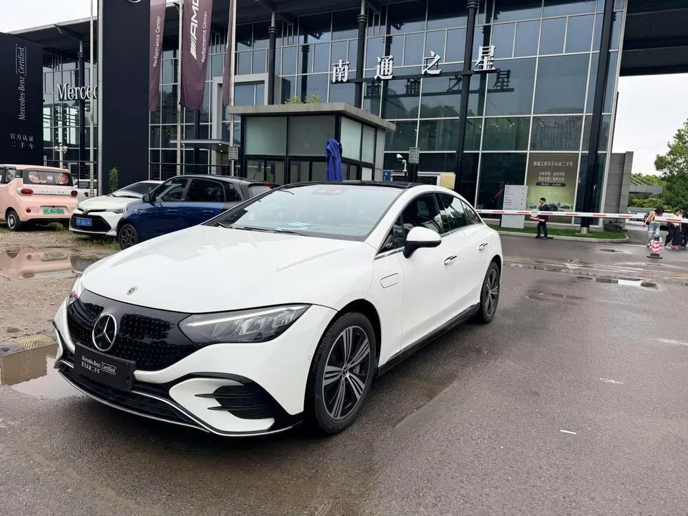 Mercedes-Benz EQE, 2025