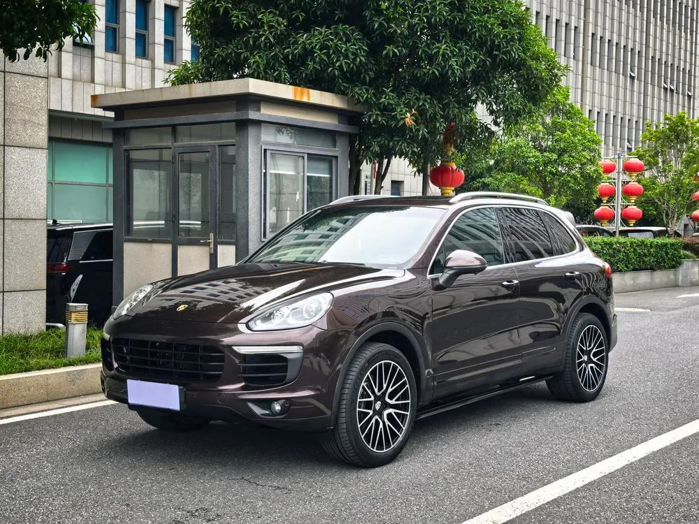 Porsche Cayenne, 2015