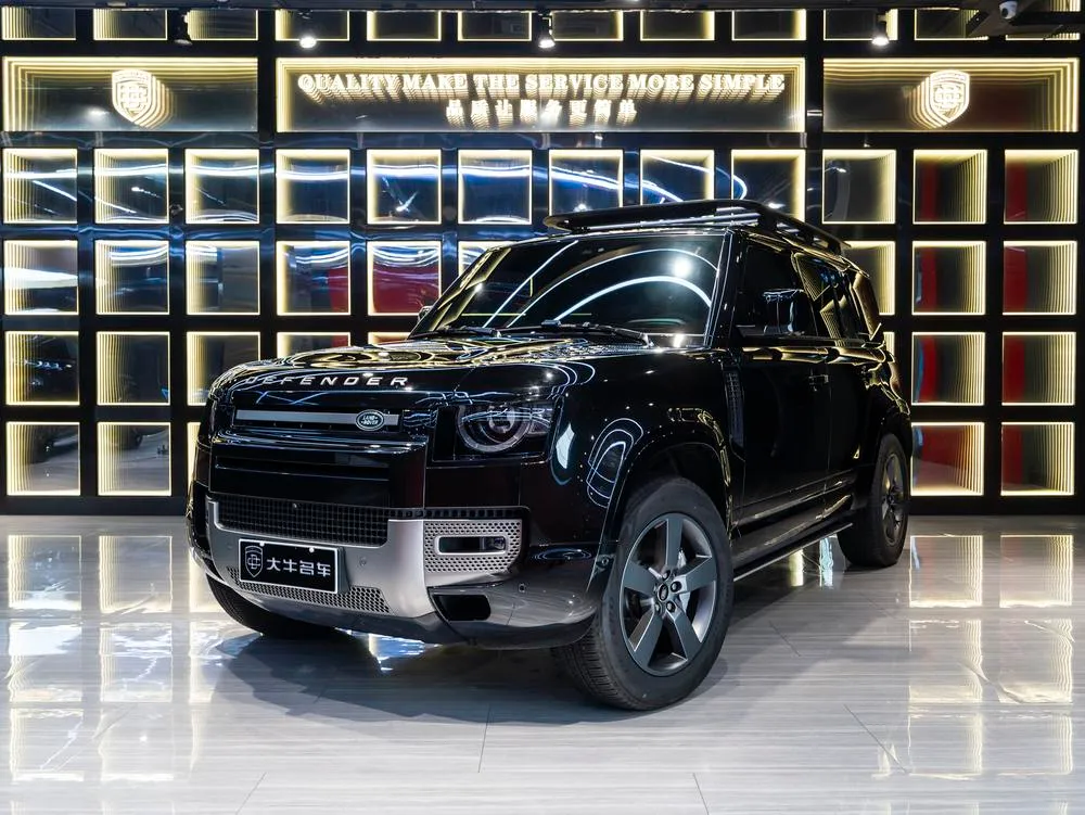 Land Rover Defender, 2025