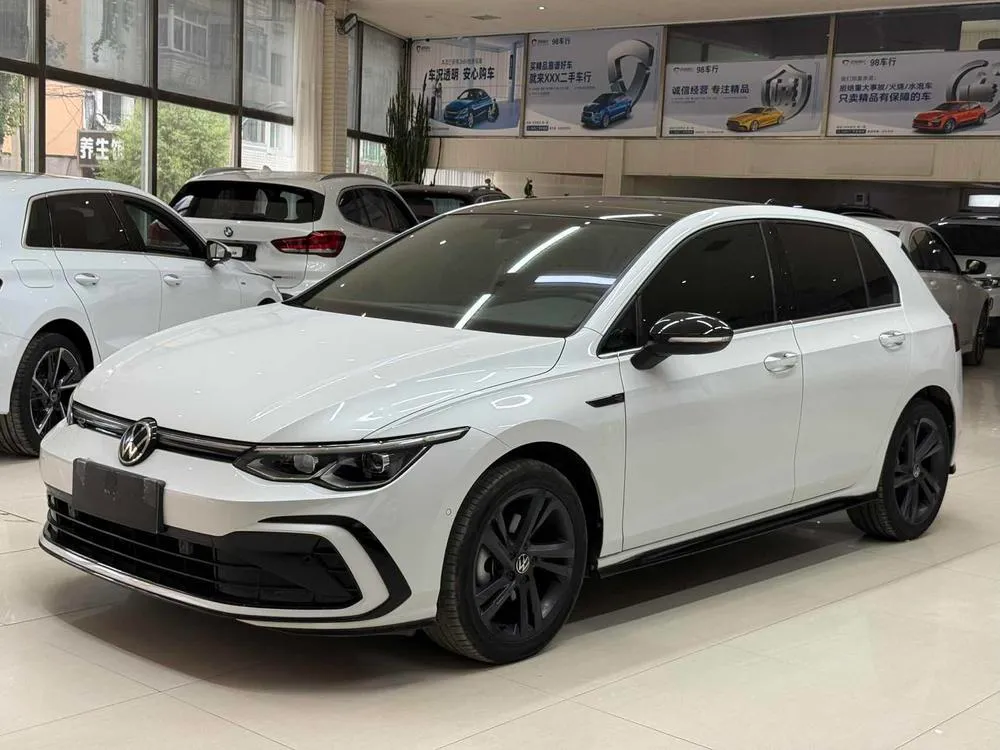 Volkswagen Golf, 2021