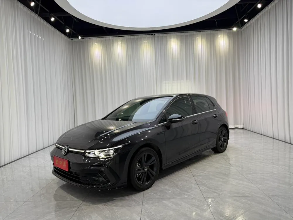 Volkswagen Golf, 2023