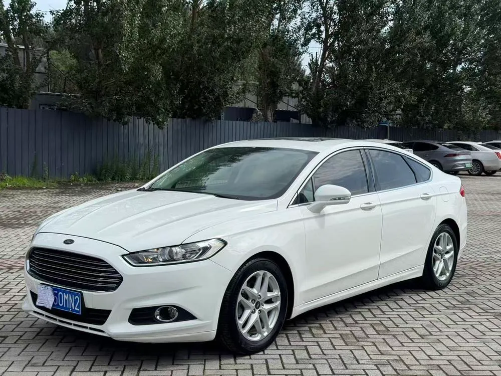 Ford Mondeo 1.5L GTDi180 Fashion Version, 2013 — фото 1