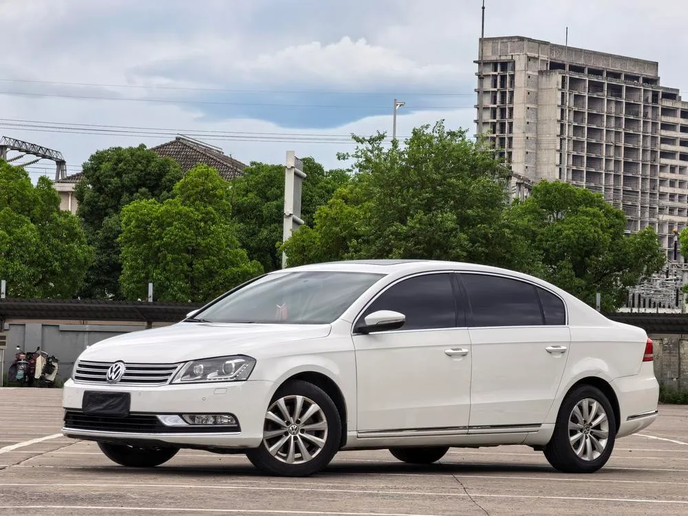 Volkswagen Magotan, 2013