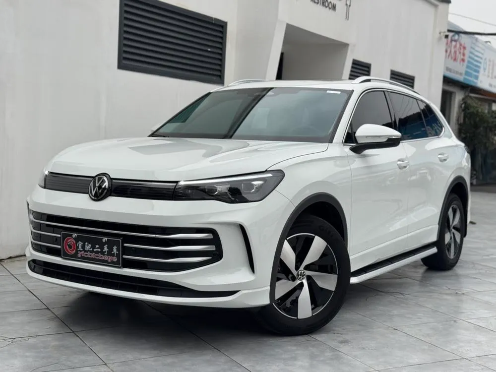 Volkswagen Tiguan L Pro 330TSI 2WD Умное вождение, 2024 — фото 1