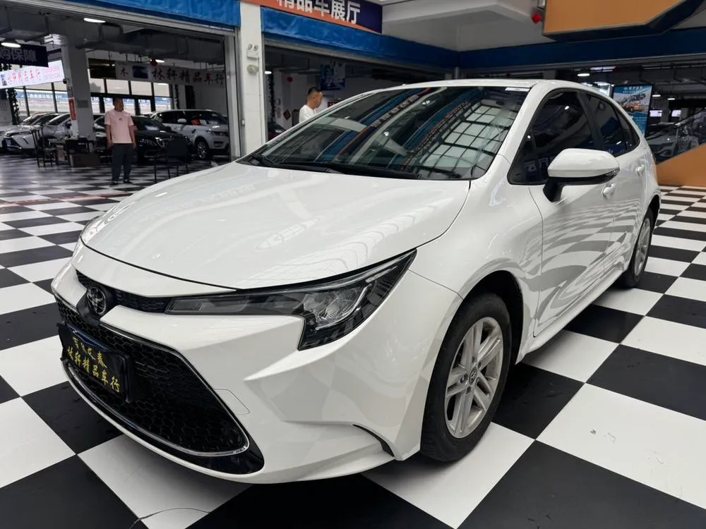 Toyota Levin 185T CVT Luxury Edition, 2022 — фото 1