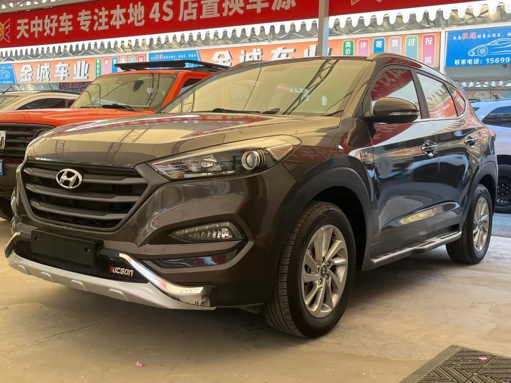 Hyundai Tucson 1.6T Dual Clutch 2WD Smart Version, 2015 — фото 1