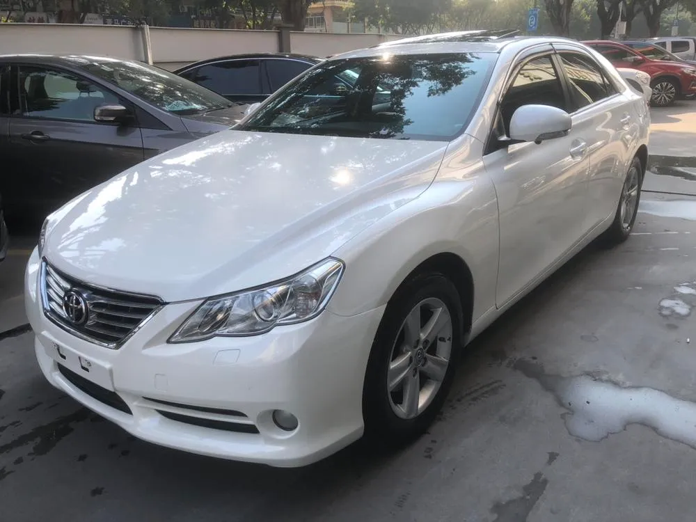 Toyota Reiz, 2010