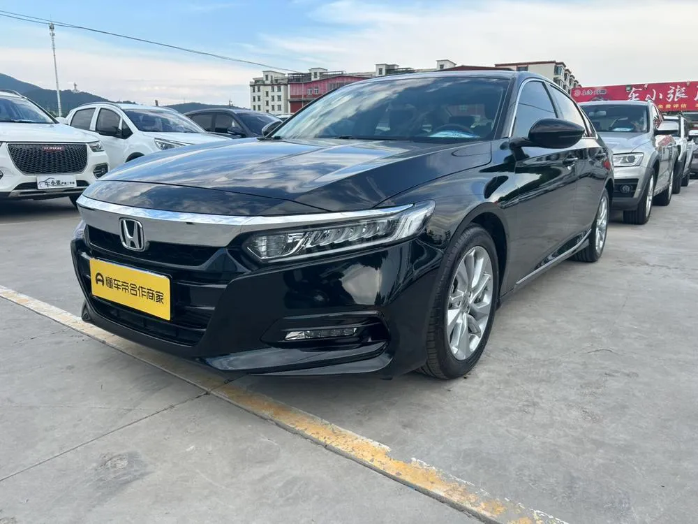 Honda Accord 260TURBO Elite Edition CN6, 2018 — фото 1