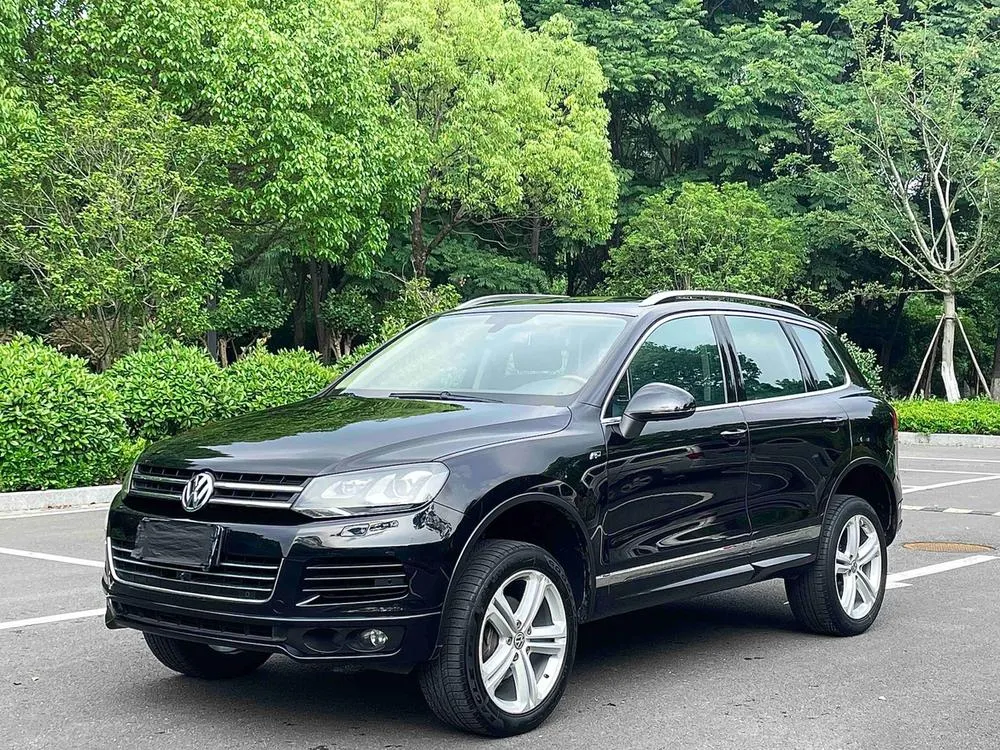 Volkswagen Touareg, 2015