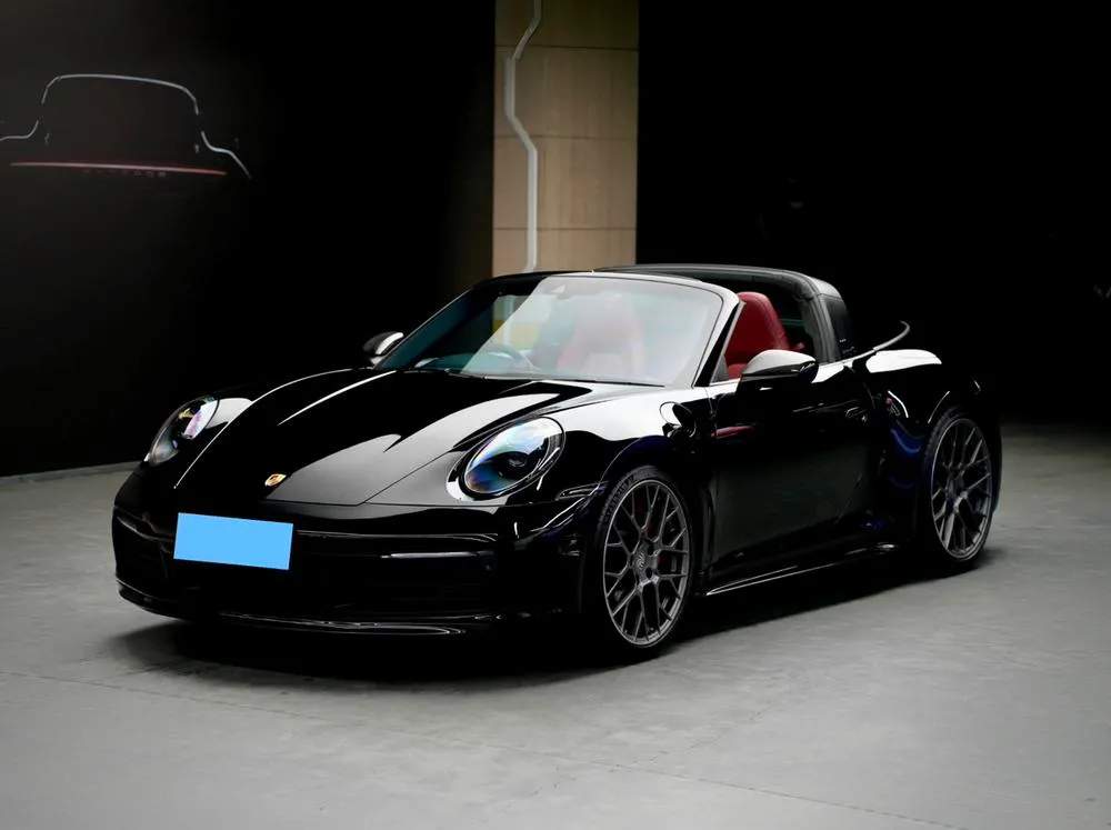 Porsche 911, 2023