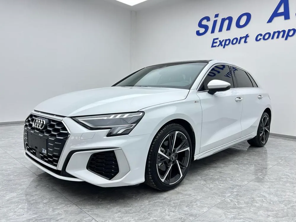Audi A3 Sportback 35 TFSI Fashion Sport Version, 2022 — фото 1