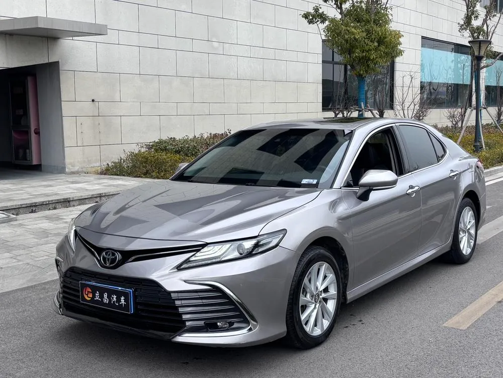 Toyota Camry 2.0G Luxury Edition, 2023 — фото 1