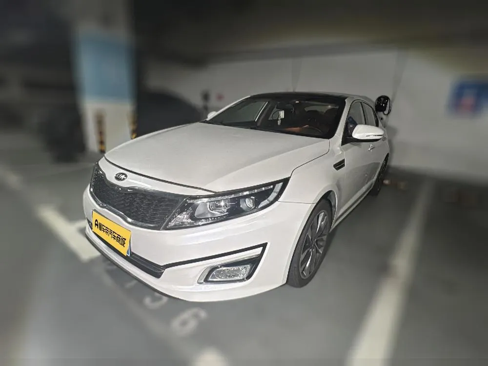 Kia K5, 2015