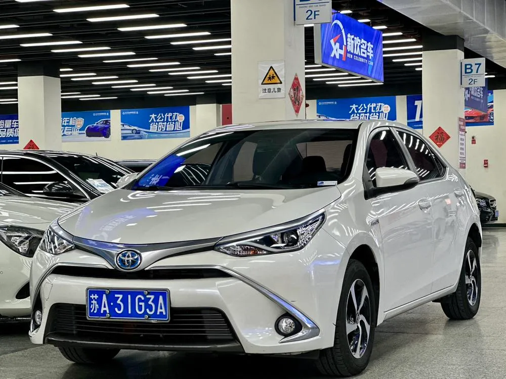 Toyota Levin Facelift Dual Engine 1.8H GS CVT Elite Sunroof Edition CN5, 2017 — фото 1