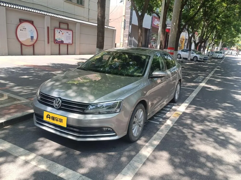 Volkswagen Sagitar 1.6L Manual Comfort Version, 2015 — фото 1