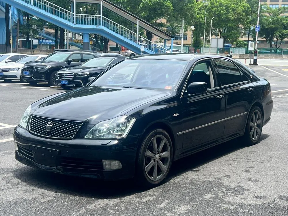 Toyota Crown, 2007
