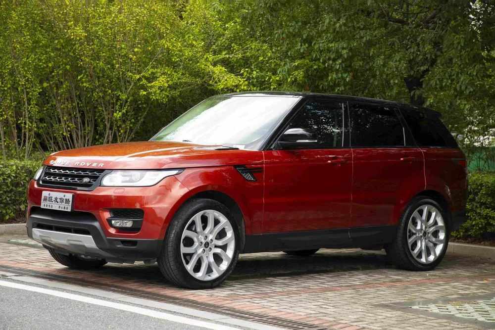 Land Rover Range Rover Sport 3.0 V6 SC Red Limited Edition, 2014 — фото 1