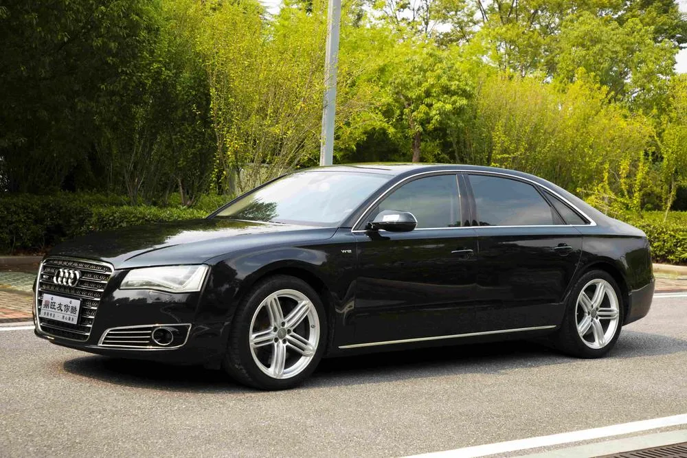 Audi A8 A8L 6.3 FSI W12 quattro, 2012 — фото 1