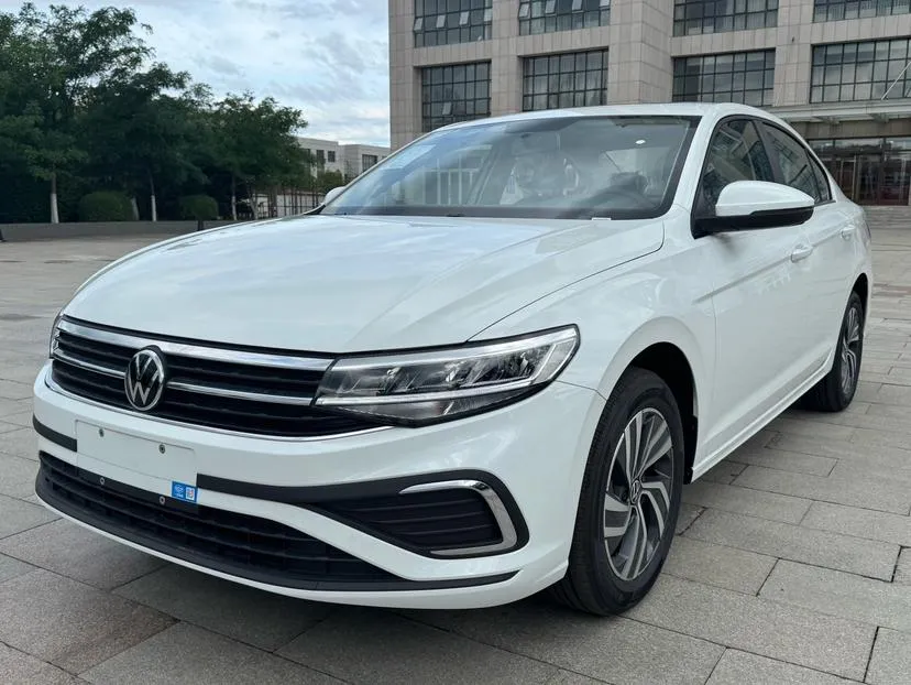 Volkswagen Bora 200TSI DSG Joy Navigation Edition, 2026 — фото 1