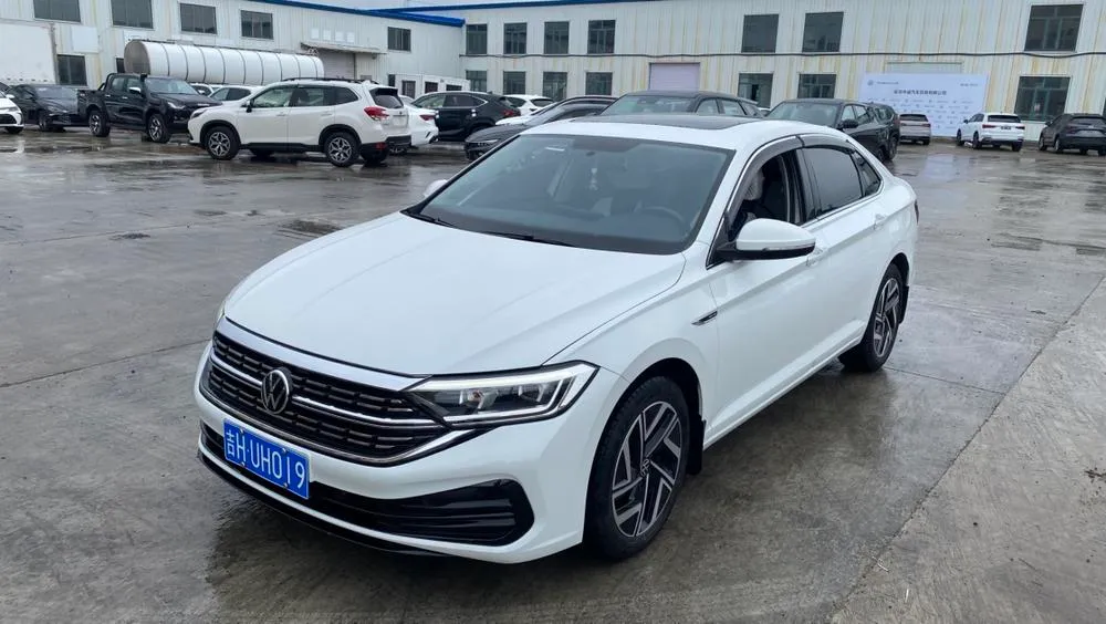 Volkswagen Sagitar, 2023