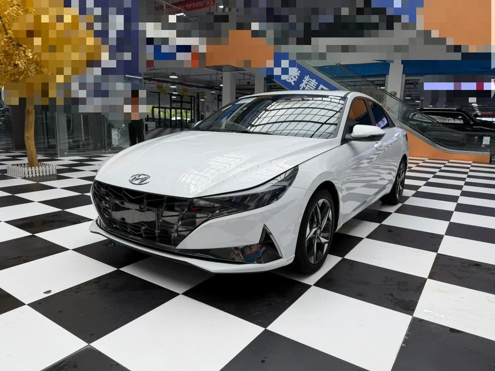 Hyundai Elantra 240TGDi DCT LUX Premium Edition, 2022 — фото 1