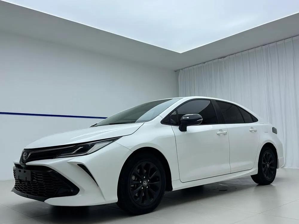 Toyota Corolla 1.5L CVT GR SPORT Sport Edition, 2021 — фото 1