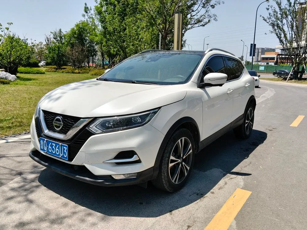 Nissan Qashqai 2.0L XV Prem. Luxury Edition, 2022 — фото 1
