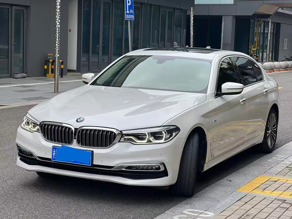 BMW 5-Series, 2018