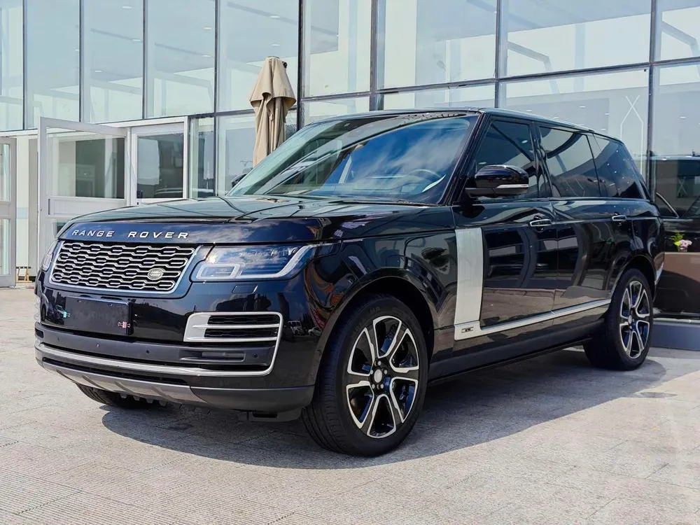 Land Rover Range Rover 3.0 L6 Extended Classic Edition, 2021 — фото 1
