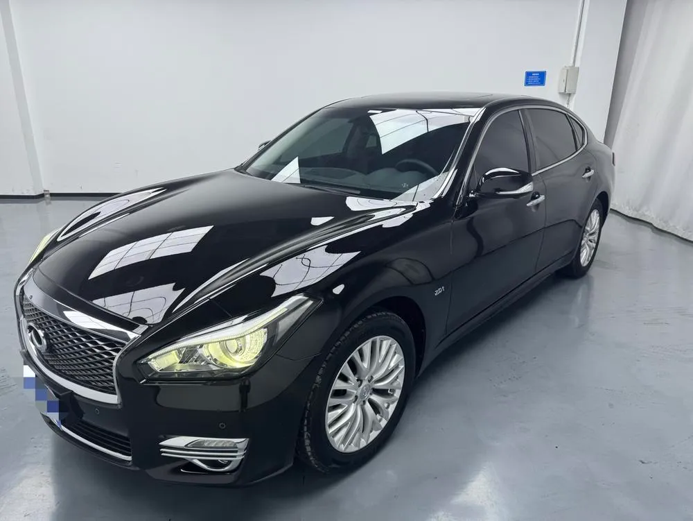 Infiniti Q70, 2019
