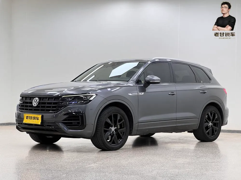 Volkswagen Touareg 3.0TSI Sharp Edition, 2020 — фото 1