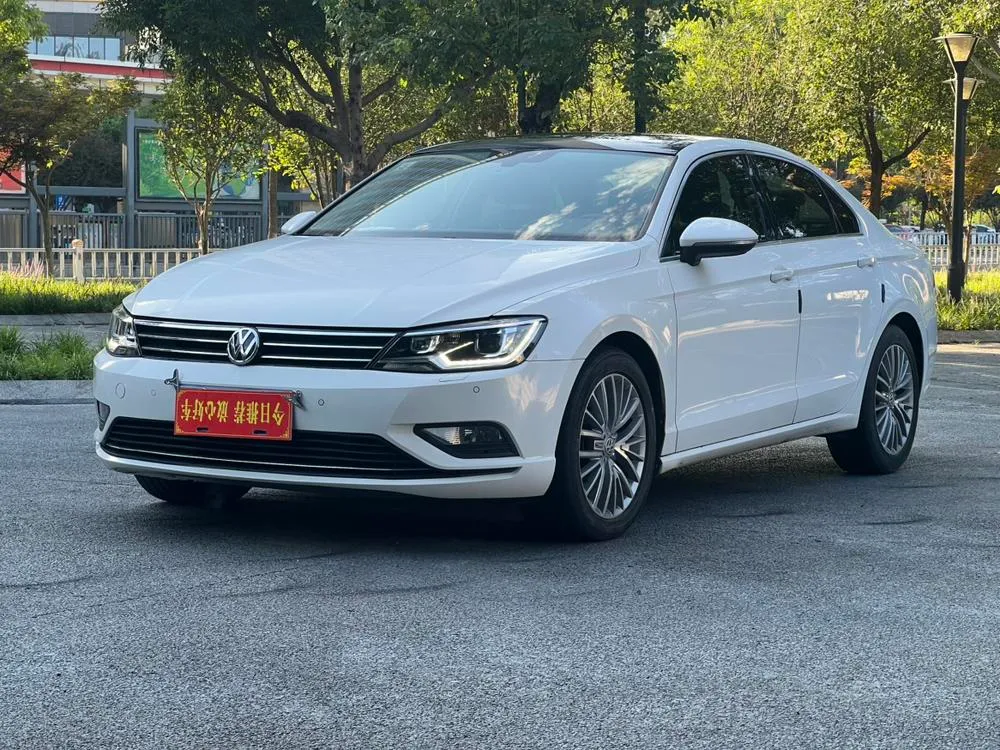 Volkswagen Lamando, 2015