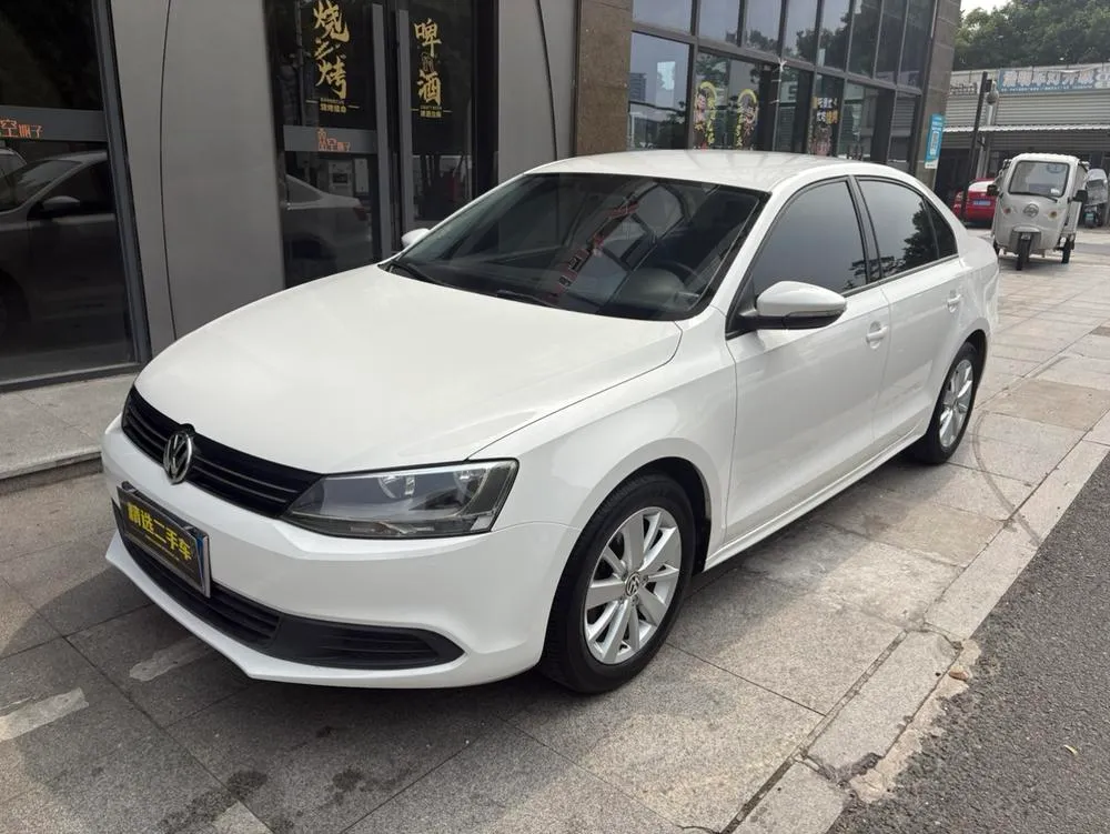 Volkswagen Sagitar, 2014