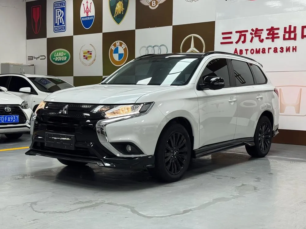 Mitsubishi Outlander 2.0L 2WD Edition 5 Seater, 2021 — фото 1