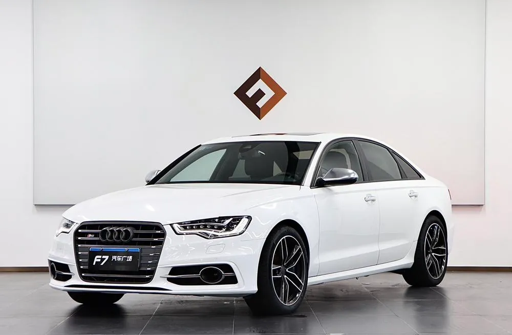Audi S6, 2013